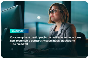 Como ampliar a participação das mulheres nas contratações públicas. (mulher em um computador de mesa executando o trabalho de pregoeira nas contratações públicas)
